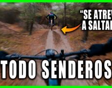 Descubre los increíbles senderos de Tahko en un emocionante viaje en bicicleta de montaña